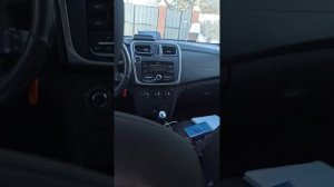 Как закрыть Рено Логан 2 при заведёном двигателе, если нет автозапуска.