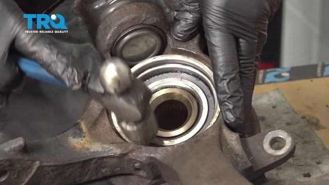 How to Replace Front Lower Ball Joint 2004-2008 Acura TL смотреть онлайн