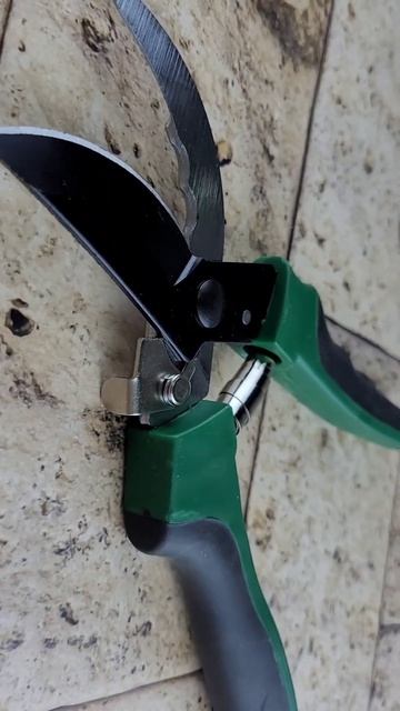 Секатор садовый 230 мм, «Алмаз», 323080 оптом от 217р. на hozmsk.ru смотреть онлайн