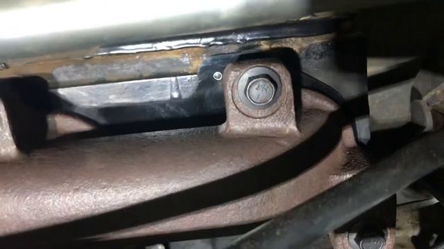 New holland TM190 exhaust manifold bolt repair 2 смотреть онлайн