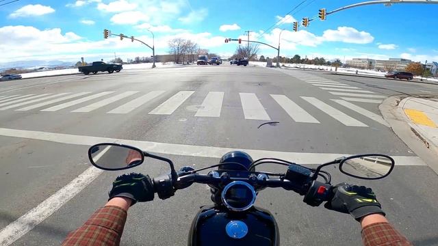 FIRST LOOK AND RIDE on the 2021 Yamaha Bolt R-spec. смотреть онлайн