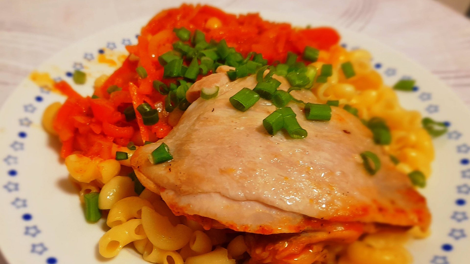 Курица в томате смотреть онлайн