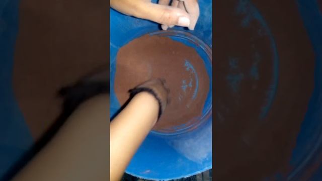 ASMR : Extra Fine super soft dusty Red Dirt & Cement blocks crumbling in bucket(request)1 #asmrvidi смотреть онлайн