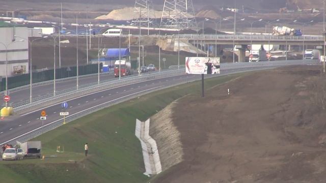 Вид с эстакады ШГС.Керчь автоподход.Досмотровый коплекс.30.01.2019. смотреть онлайн