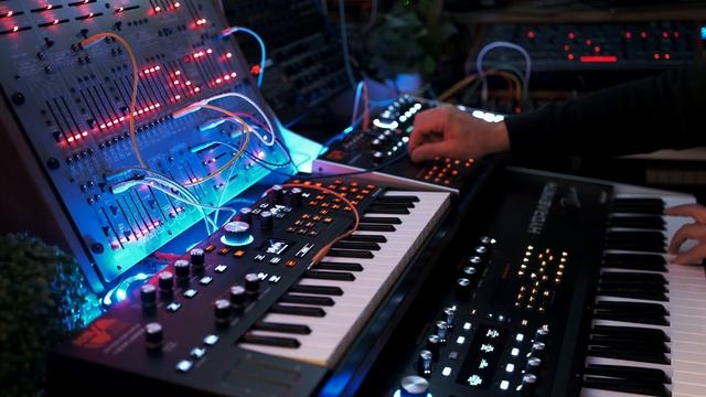 Bill Astro  Transcend - Hydrasynth