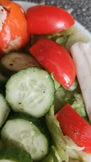 Кето обед, фаршированный перец и овощи это очень вкусно