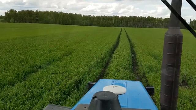 МТЗ 1221и МТЗ 892 с опрыскивателями AMAZONE UX 5200 смотреть онлайн