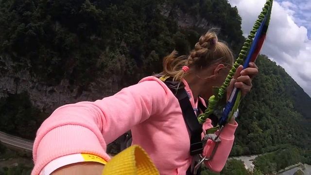 Skypark прыжок с Bungy 207 метров