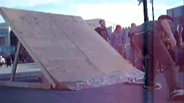 Spare Change Skate Jam смотреть онлайн