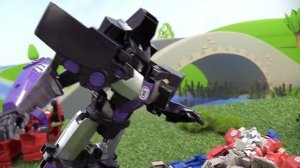 Сборник видео - Автоботы против Мегатрона! Бамблби клонировали! - Роботы Трансформеры игры битвы