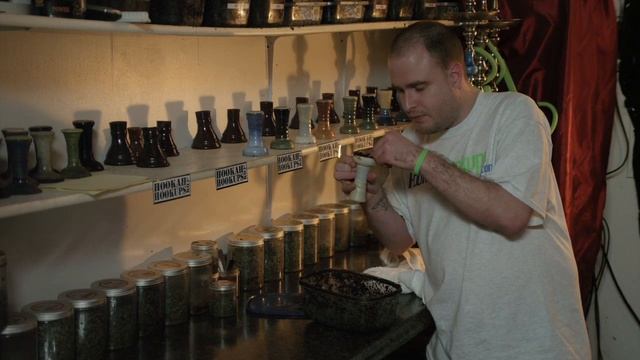 Hookah Frank with How to pack a Phunnel bowl tutorial смотреть онлайн