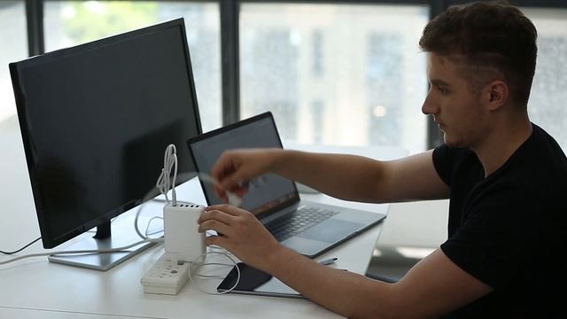DockCase Adapter Test Video смотреть онлайн