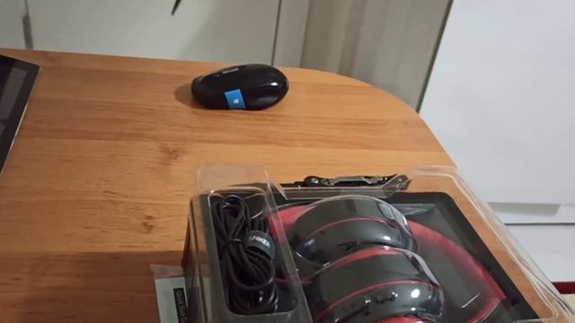 anker soundcore Q10 kutu açılımı. смотреть онлайн