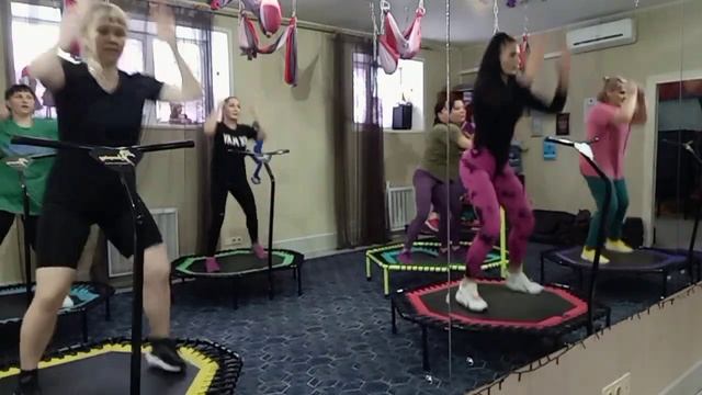 связка батут фитнес / фитнес на мини батутах смотреть онлайн