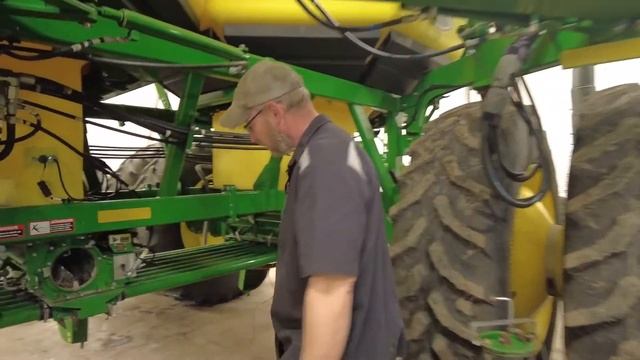 Service Walkaround: John Deere 1890 Air Drill and 1910 Cart смотреть онлайн