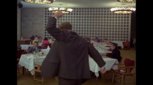 Милый, чё? Да, милый чё, навалился на плечо?