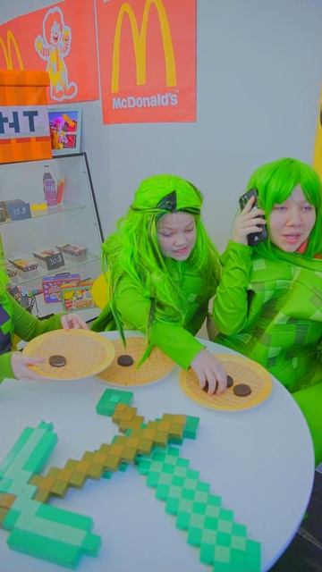 My Minecraft Foster Sister! #minecraft #family #funny смотреть онлайн