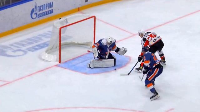 «Металлург» разгромил «СКА-Неву», Владислав Сухачёв отразил 32 броска и оформил «сухарь»