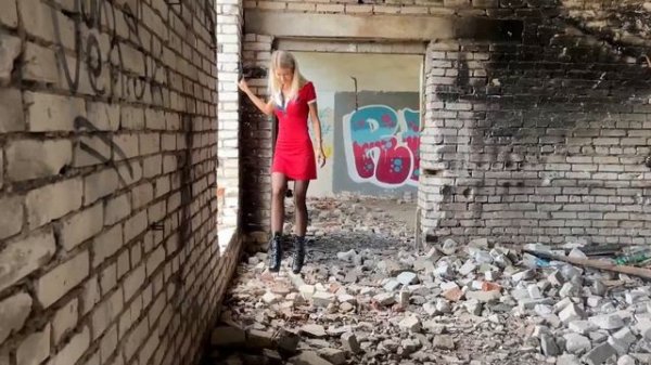 Ballet Boots Walking on Unwalkable Surface, Ballet Boots Challenge, Ballet Boots Outdoors (# 1126)