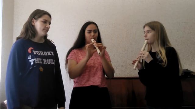 ДЕНЬ КУРАЯ// ТРЮКИ НА СПИННЕРЕ смотреть онлайн