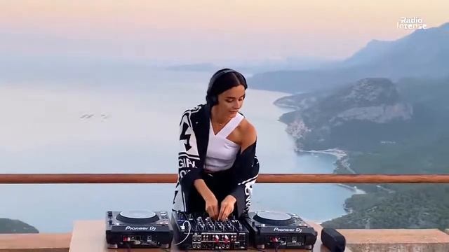 KOROLOVA DJ смотреть онлайн