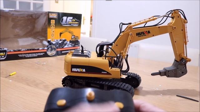 HUINA 560 RC Alloy Drilling Truck - RC Digger смотреть онлайн