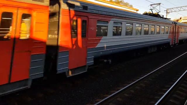 Электропоезд ЭР2К(4) смотреть онлайн