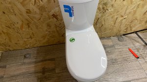 🚽СБОРКА И УСТАНОВКА КРЫШКИ УНИТАЗА 🛀