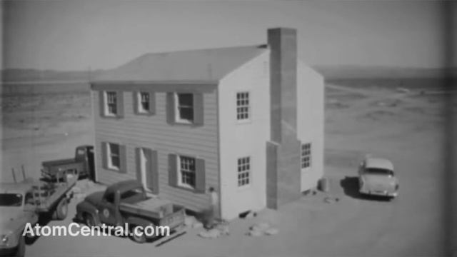 Как ударная волна ядерного взрыва воздействует на различные предметы? смотреть онлайн