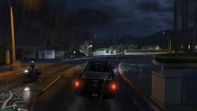 GTA 5 MODS | Lluvia Intensa un mod raro смотреть онлайн