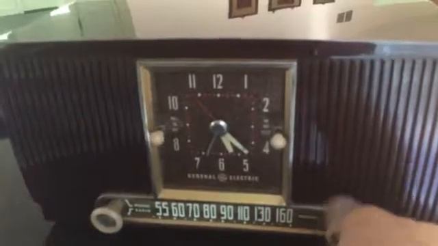 BLUETOOTH MP3 READY Elegant Burgundy 1955 General Electric Model 551 Retro AM Clock Radio смотреть онлайн