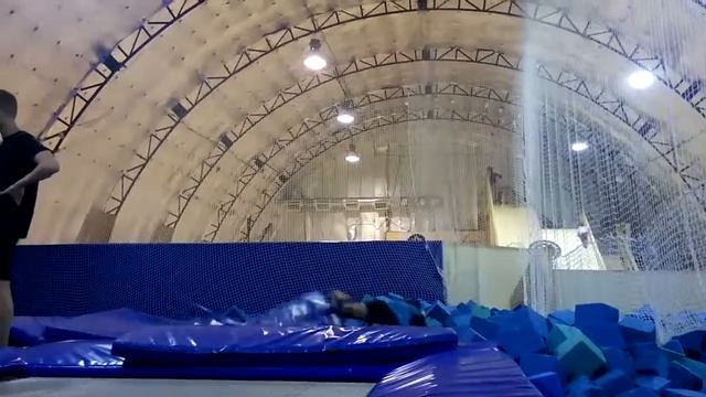 Батут смотреть онлайн