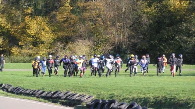 fotos van brommer en crosser смотреть онлайн
