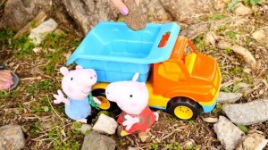Свинка Пеппа и Капуки Кануки. Про игрушки и игры на улице