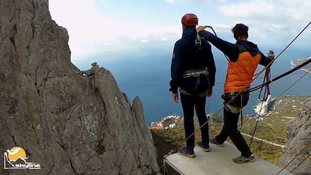 Давид Ильяс-Кая Роупджампинг в Крыму с командой Скайлайн смотреть онлайн