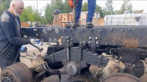 ЗАКЛЁПКИ d-16мм. ПЕРЕМЕЩАЕМ МОСТЫ. УДЛИНЯЕМ БАЗУ КАМАЗ. КЛЕПАЕМ РАМУ НА ГОРЯЧУЮ. Пищите. Отвечу.