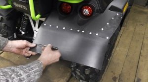 Делаю брызговики на задние крылья квадроцикла