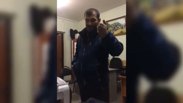 В Саратове задержан подозреваемый в краже и серии мошенничеств смотреть онлайн