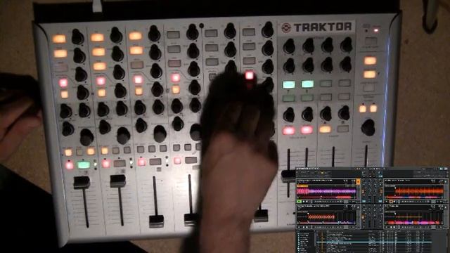 VCM-600 Traktor mapping 4 decks 1 Turntable+ Audio 8 смотреть онлайн