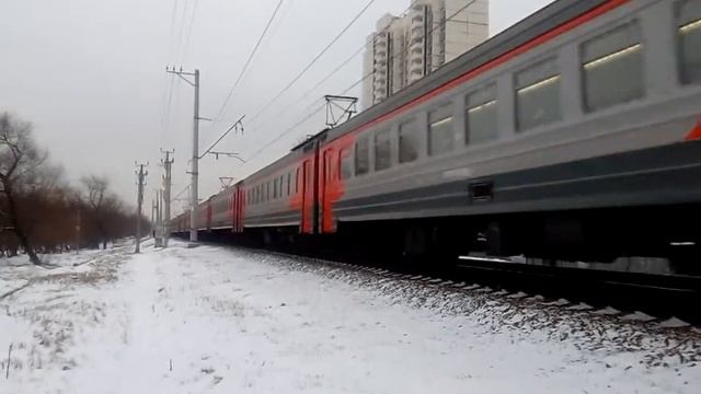 "Мелодичный свисток" - электропоезд ЭР2Т-7180 смотреть онлайн