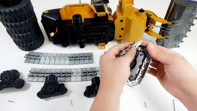 후이나 1583 휠로더 무한궤도 금속 트랙 버전 변경 HUINA 1583 WHEEL LOADER WITH METAL CONTINUOUS TRACKS смотреть онлайн