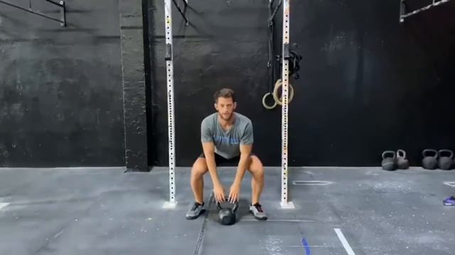 How to Do a Kettlebell Sumo Deadlift High Pull with Expert Fitness Supply | 45 Second Fitness смотреть онлайн