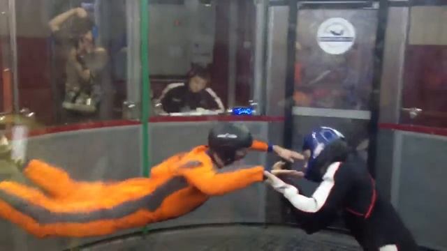 Кирилл в аэродинамической трубе смотреть онлайн