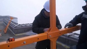 Фасадный подъемник строительная люлька ZLP 630   комплектация, монтаж, правила эксплуатации