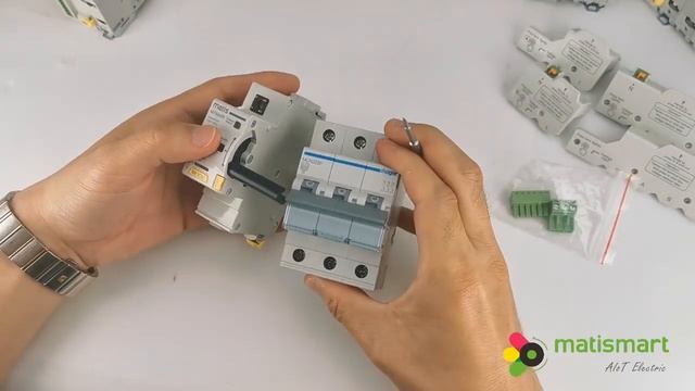 MT84SR Smart Recloser of Voltage and Current Protection, remote feedback and control, etc. смотреть онлайн