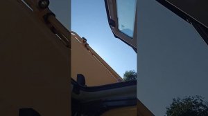 SHANTUI гусеничный экскаватор!