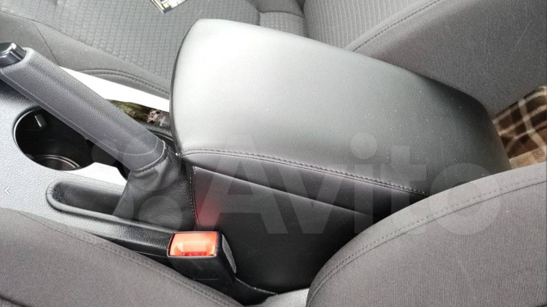 Подлокотник Volkswagen Jetta 6 Фольксваген Джетта 6 (2010-2018) смотреть онлайн