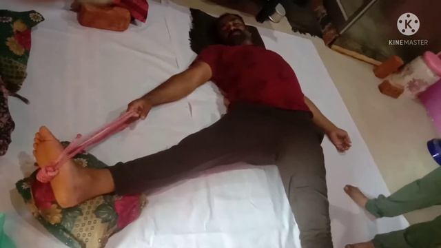 Right leg stretching for One Minute self Yoga treatment By Master Yoga Gopinatha,,🦵💪👍 смотреть онлайн