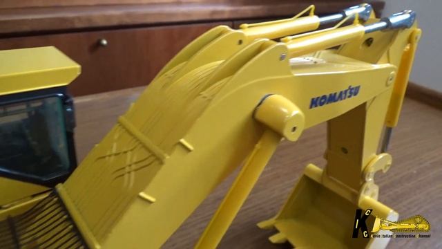 Komatsu PC3000 Mining Excavator 1:50 by NZG Model Review смотреть онлайн