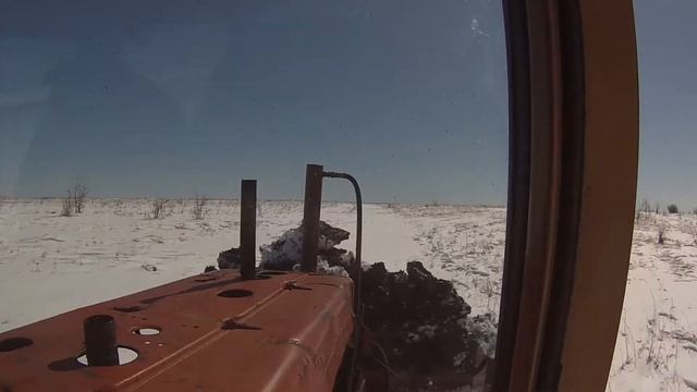ДТ-75 сила. Зима нас не отпускает смотреть онлайн